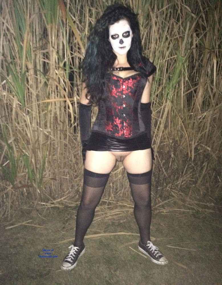 Pic #1 Halloween Front Yard Flasher - Pantieless Girls, Brunette, Lingerie, Outdoors, Amateur, Fetish Pics