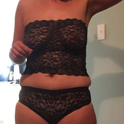 Fun Around The House - Wives In Lingerie, Amateur