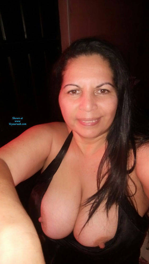 Pic #1 Las Tetas De Maria La Salvadorena I - Big Tits, Brunette, Amateur