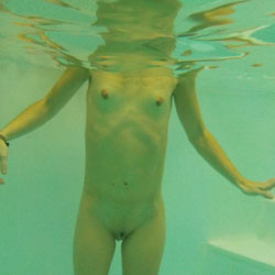 Naked Swim - Nude Wives, Amateur