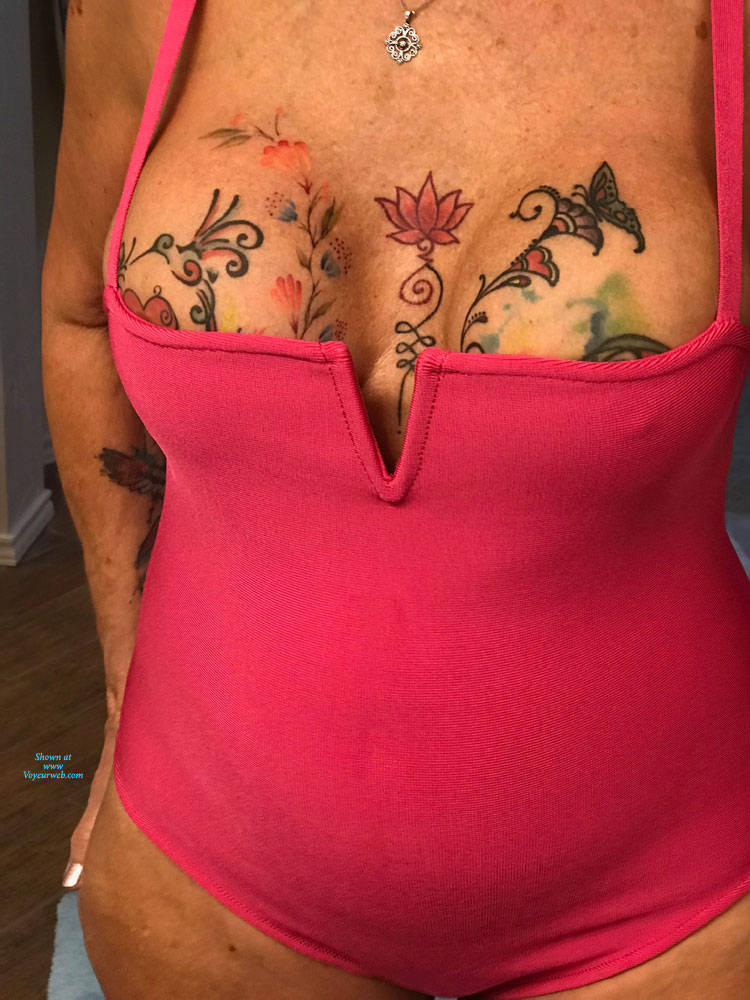 Pic #1 Showtime - Big Tits, Public Exhibitionist, Flashing, Mature, Public Place, Amateur, Tattoos