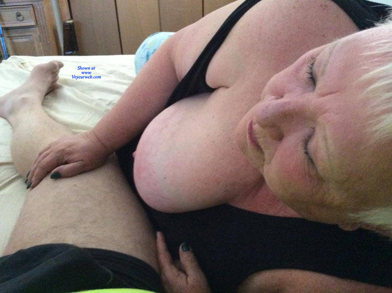 Pic #1 Mature Tease - Big Tits, Mature, Amateur