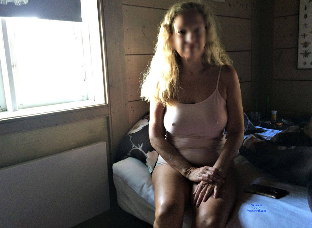 Pic #1 Alone In The Cottage - Big Tits, Mature, Amateur