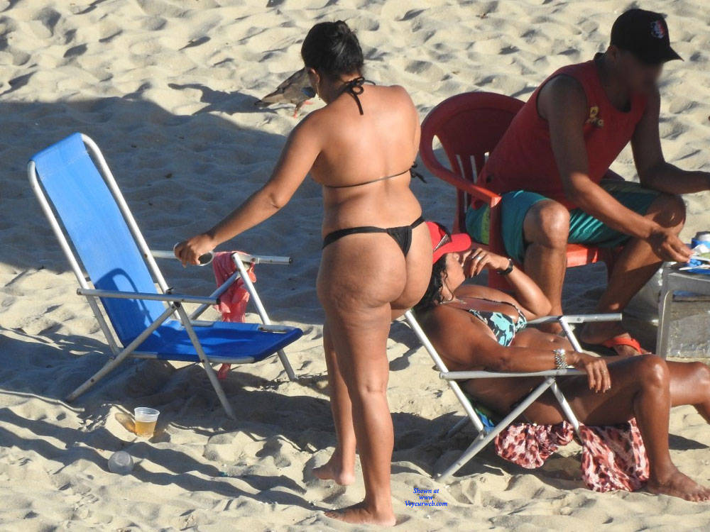 Pic #1 Big Ass In Bikini - Beach, Brunette, Outdoors, Bikini Voyeur