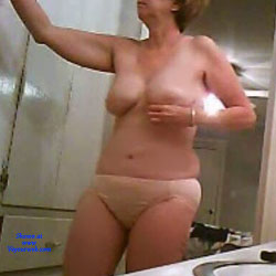 Faye In The Dressing Room - Nude Amateurs, Mature