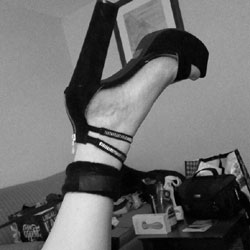 Sexy Shoes... And A Little More - High Heels Amateurs, Amateur