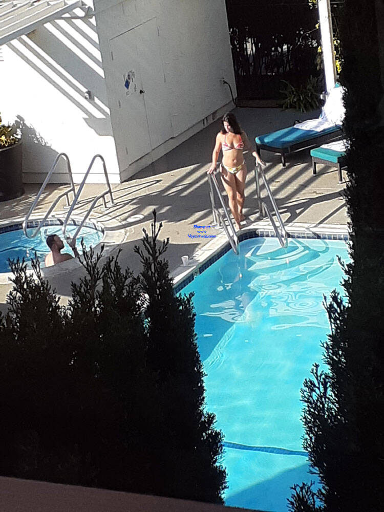 Pic #1 Girl At Pool Voy'd From Room - Brunette, Outdoors, Bikini Voyeur