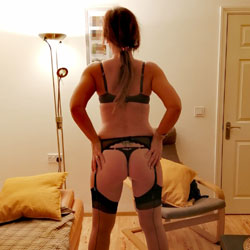 Pic #1 My Ass Shots - High Heels Amateurs, Lingerie, Amateur, Stockings Pics