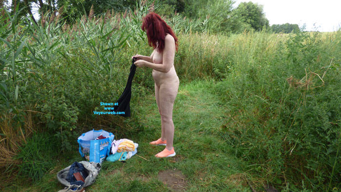 Pic #1 outdoor - Nude Amateurs, Outdoors, Round Ass, Round Tits, Shaved