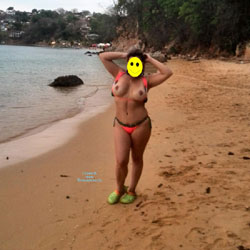 Pic #1 playa y sol - Topless Girls, Beach, Big Tits, Brunette