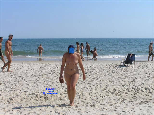 Pic #1 Nude beach 