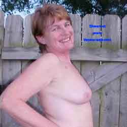 Pic #1 Nude in yard