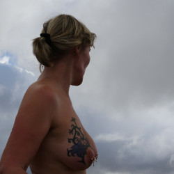 Medium tits of my wife - Anna-