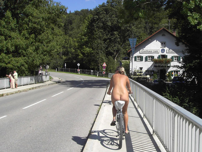 Pic #1 Allapee - Naked Bike Ride