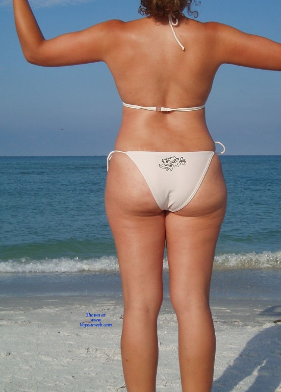 Pic #1 Mari Vacation Ass - Beach