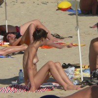 Pic #1 Topless Bulgaria 3