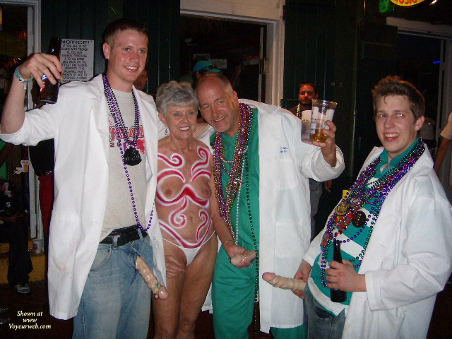 Pic #1 Mardi Gras Exhibitionist