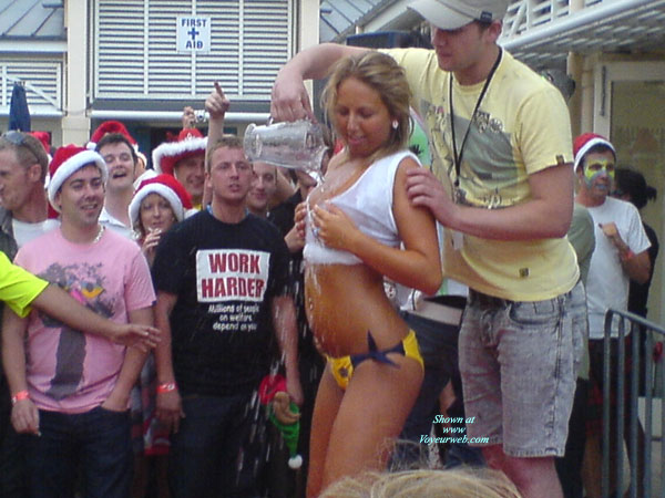 Pic #1 Wet T-shirt Contest Sydney, Australia