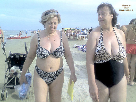 Pic #1 Beach Mature Women And Grannies - 2nd Contri -