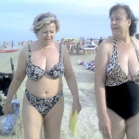 Beach Mature Women And Grannies - 2nd Contri -