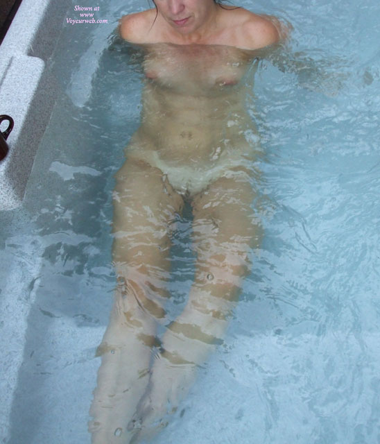 Pic #1 Eva In The Hot Tub