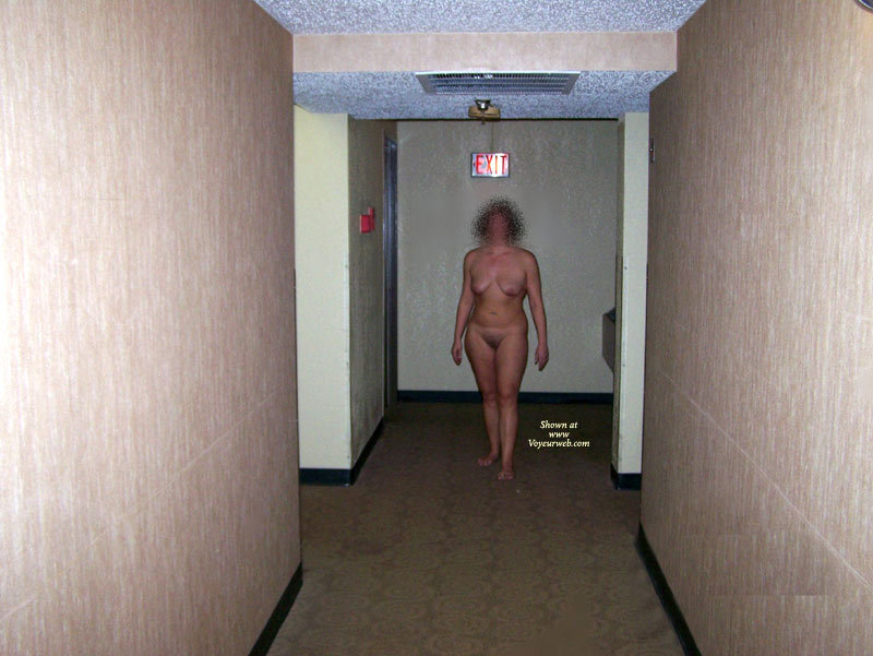 Pic #1 Nude In Houston Hotel